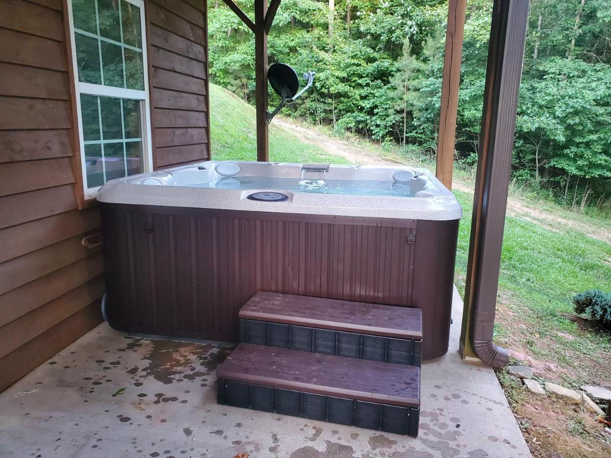 Smoky Mountain Cabin - Hot Tub - Fire Pit 머피 외부 사진